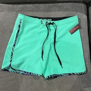 DAKINE Freeride teal board shorts women's medium